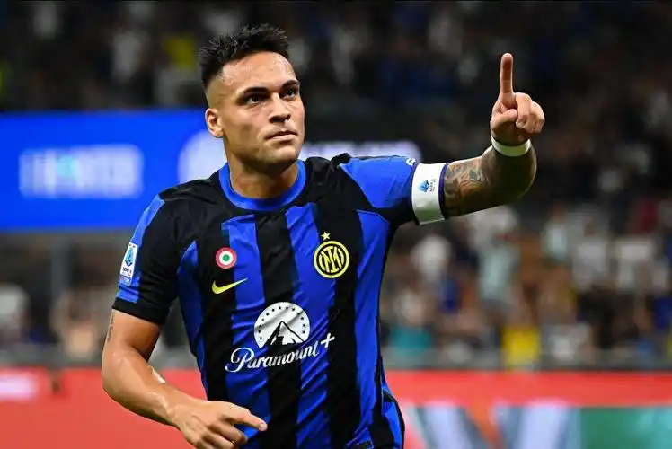 他凭借出色 他凭借出色