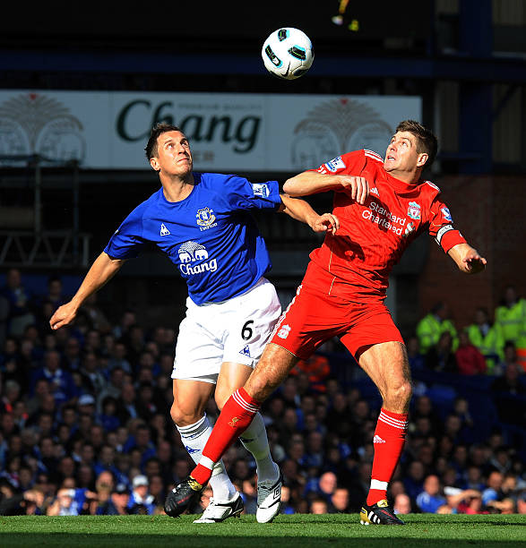 希尔凭借其 希尔凭借其